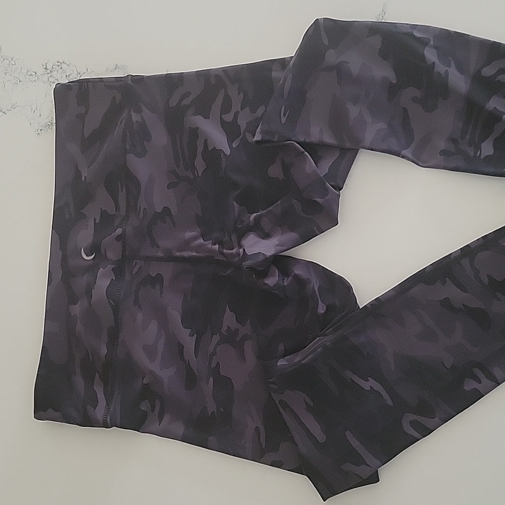 Zyia camo leggins